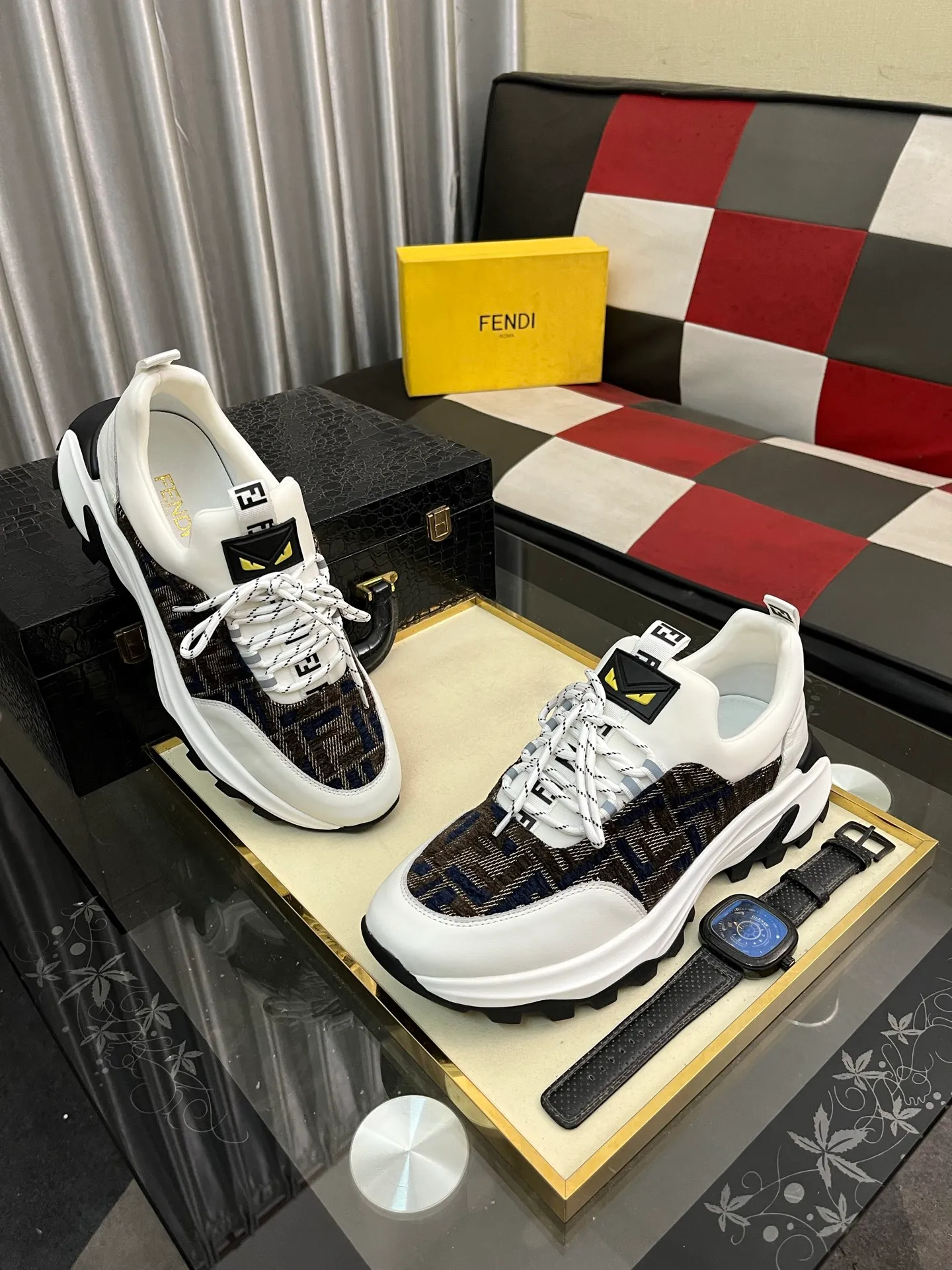Men's Men's Shoes💰458⌚️⌚️[FENDI] Fendi's classic and comfortable men's, this complex sneaker is made of soft calfskin➕genuine leather lining➕original ultra-light rubber material with rough outsole. This unique light style is suitable for the casual and refined sensibility of this season. It is comfortable and natural on the feet. It is an everyday style for casual travel in autumn and winter! 38−443️⃣colors available